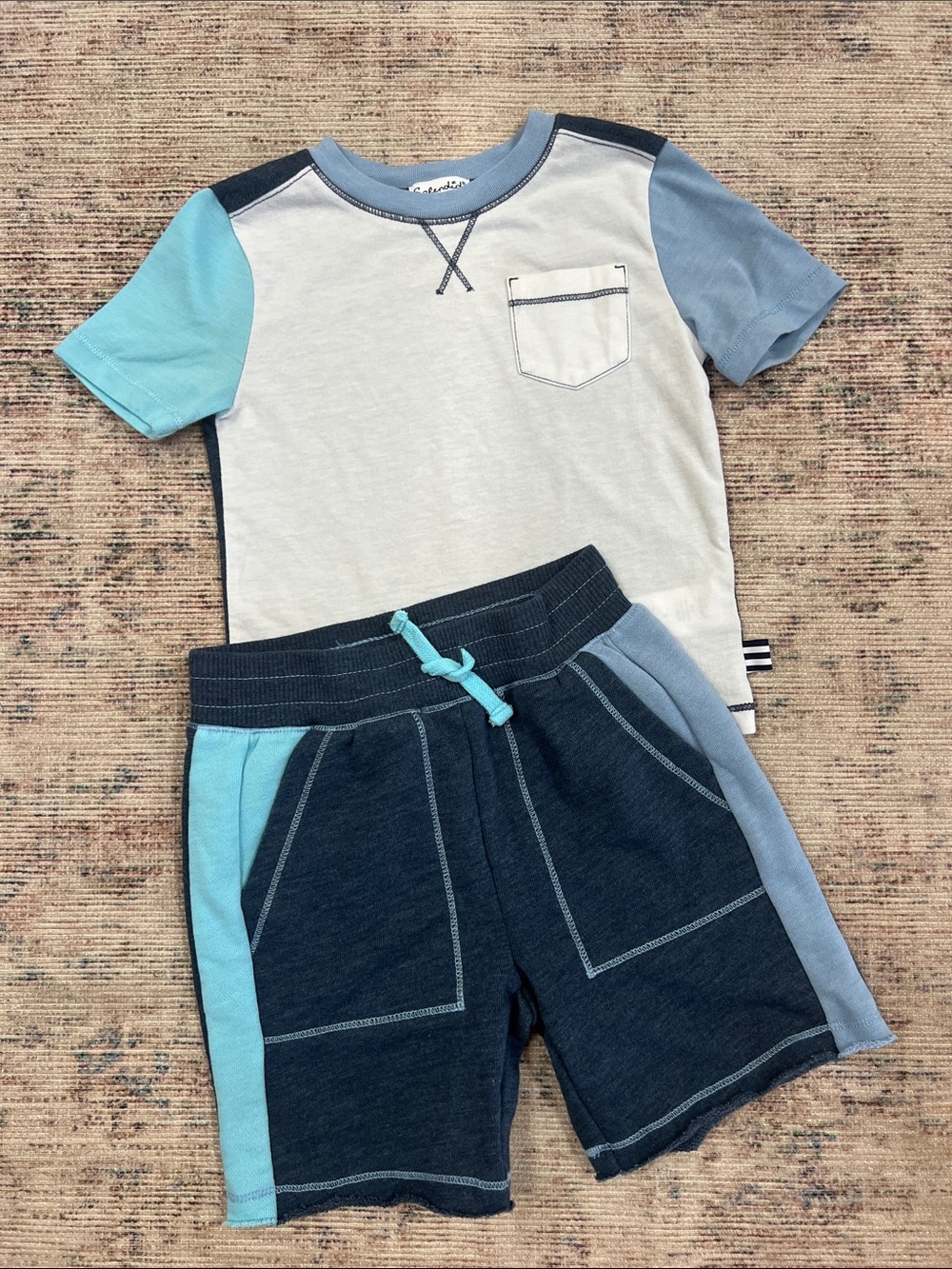 SPLENDID| Toddler Two-Piece Tee & Shorts Set in Navy and Light Blue 2T
